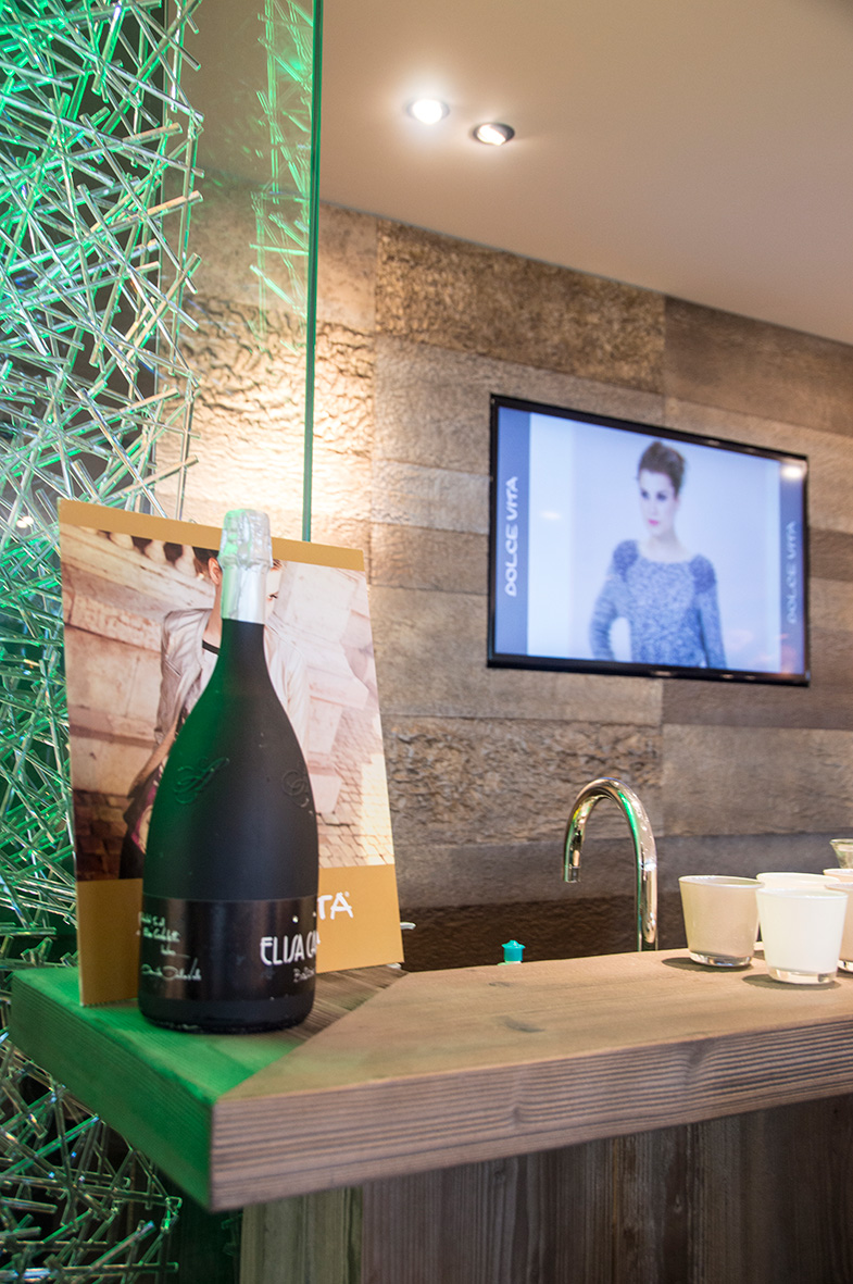 daisy-vd-heuvel-M51-retail-showroom-dolce-vita-bar