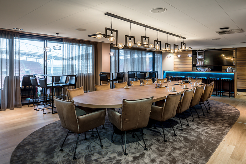 FC-Utrecht-Business-lounge-zakelijk-ontwerp-Daisy-Heuvel